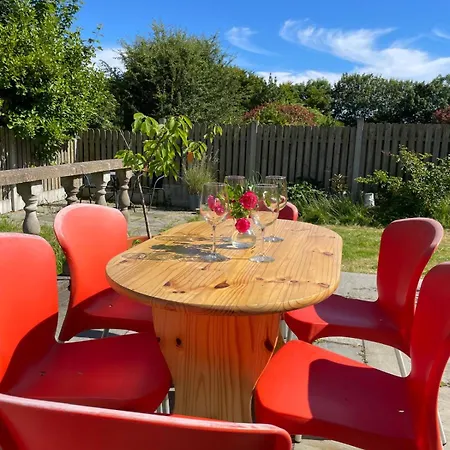 Ashgrove, * Kinsale