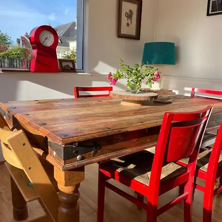 Ashgrove, * Kinsale